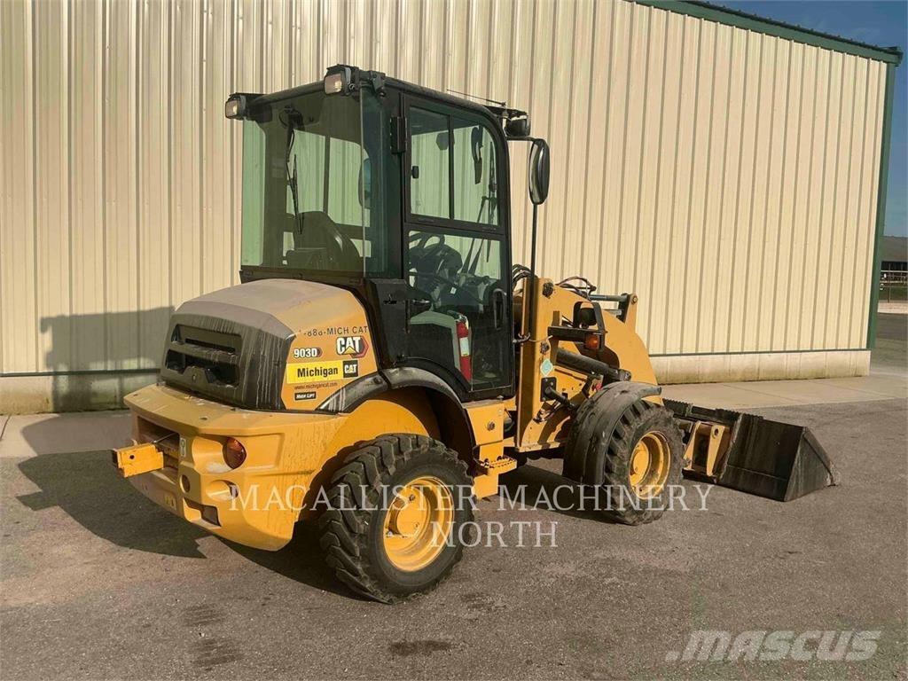 CAT 903D HARW Gumikerekes homlokrakodók