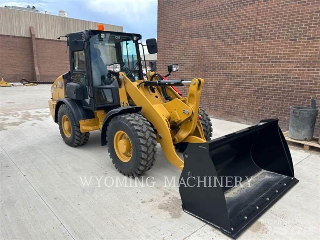 CAT 906 Gumikerekes homlokrakodók