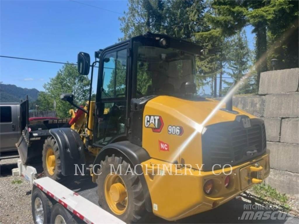 CAT 906 Gumikerekes homlokrakodók