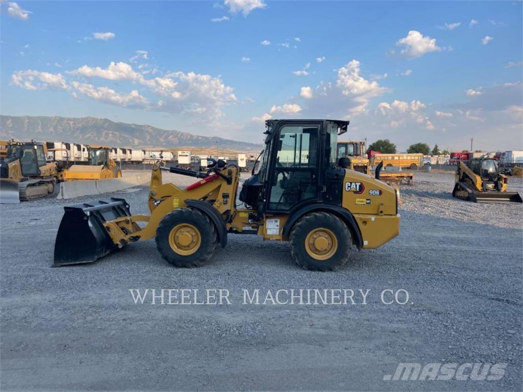 CAT 906 Gumikerekes homlokrakodók