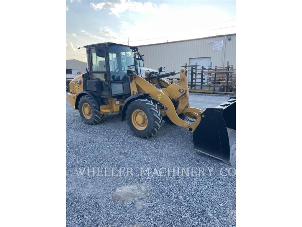 CAT 906 Gumikerekes homlokrakodók