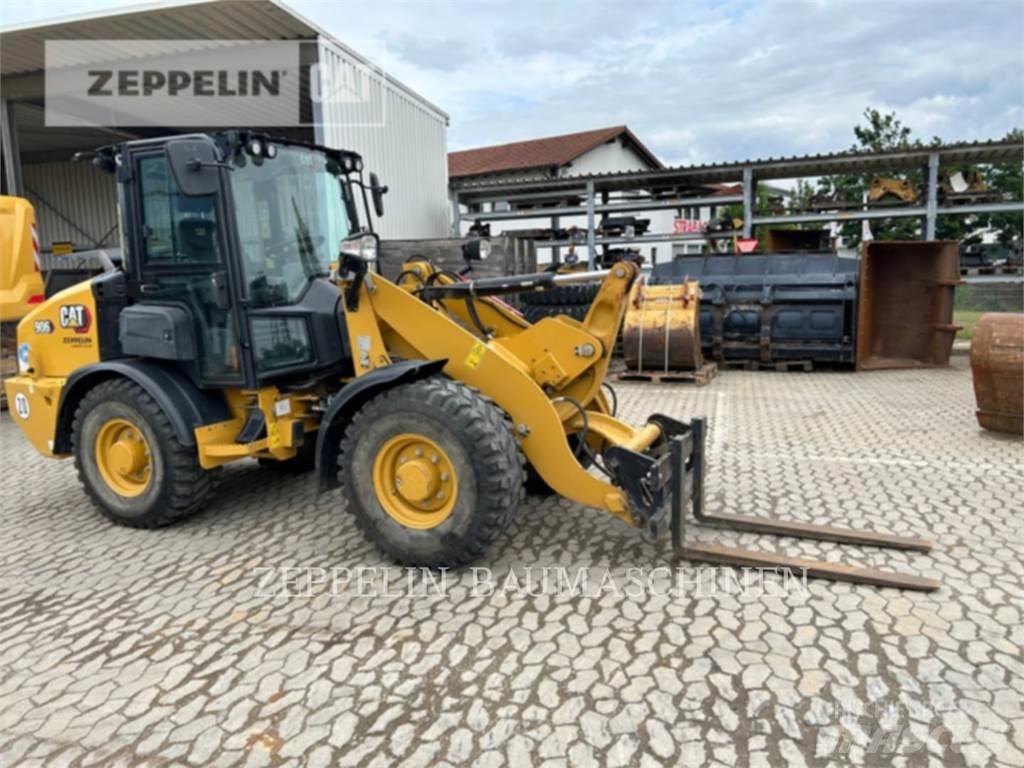 CAT 906-14 Gumikerekes homlokrakodók
