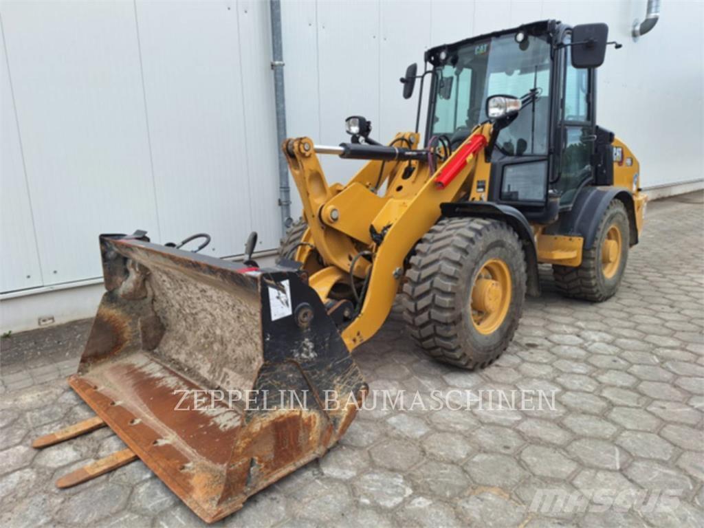 CAT 906-14 Gumikerekes homlokrakodók