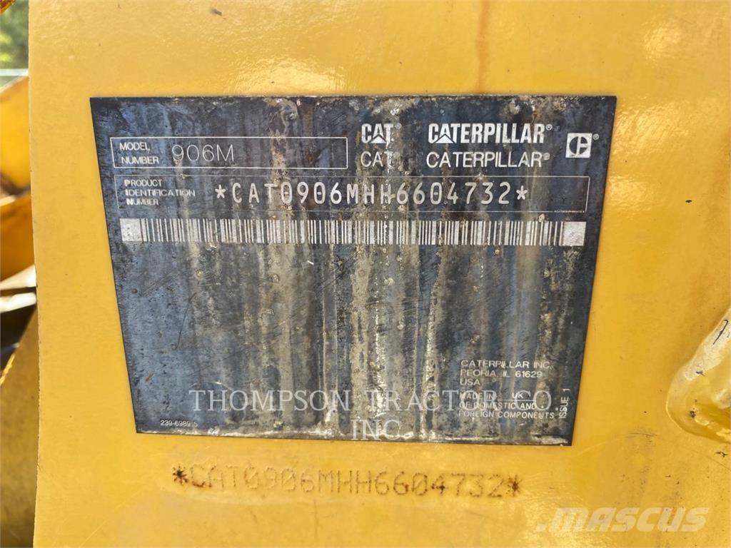 CAT 906 M Gumikerekes homlokrakodók