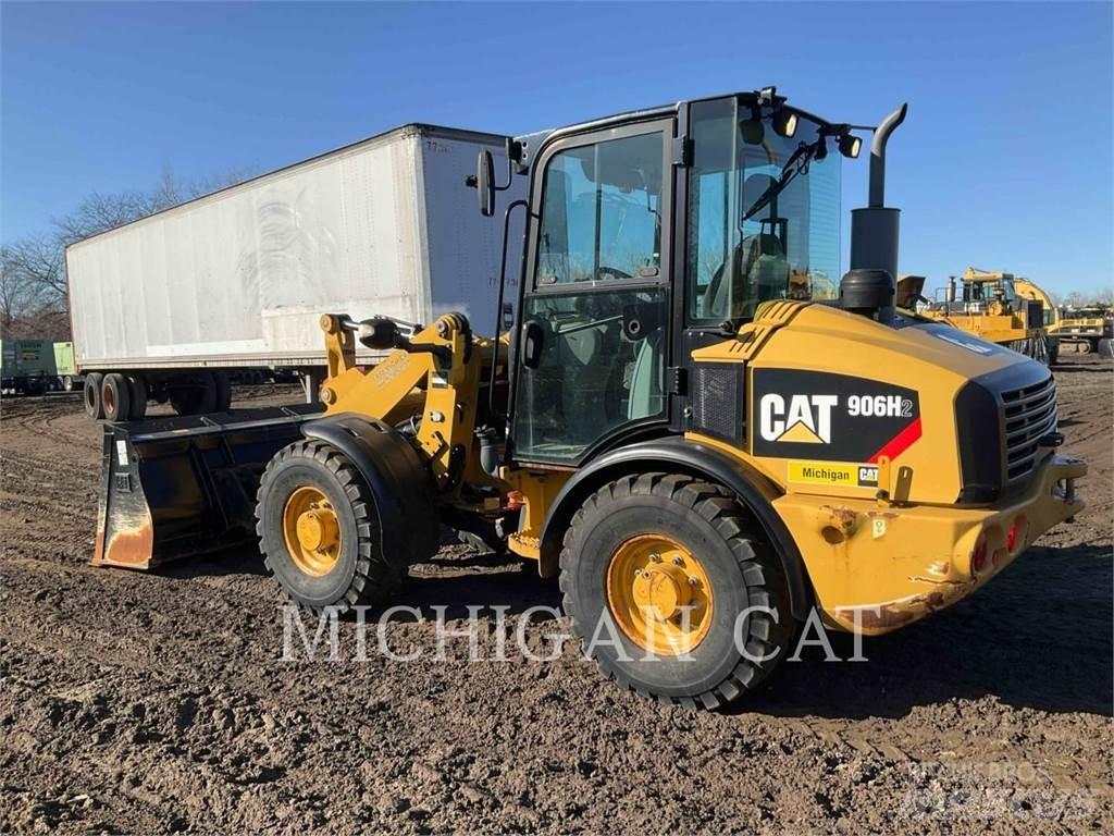 CAT 906H2 Gumikerekes homlokrakodók