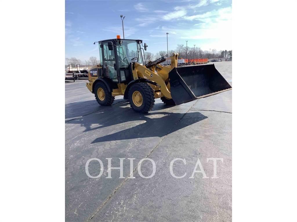 CAT 906M Mini homlokrakodók