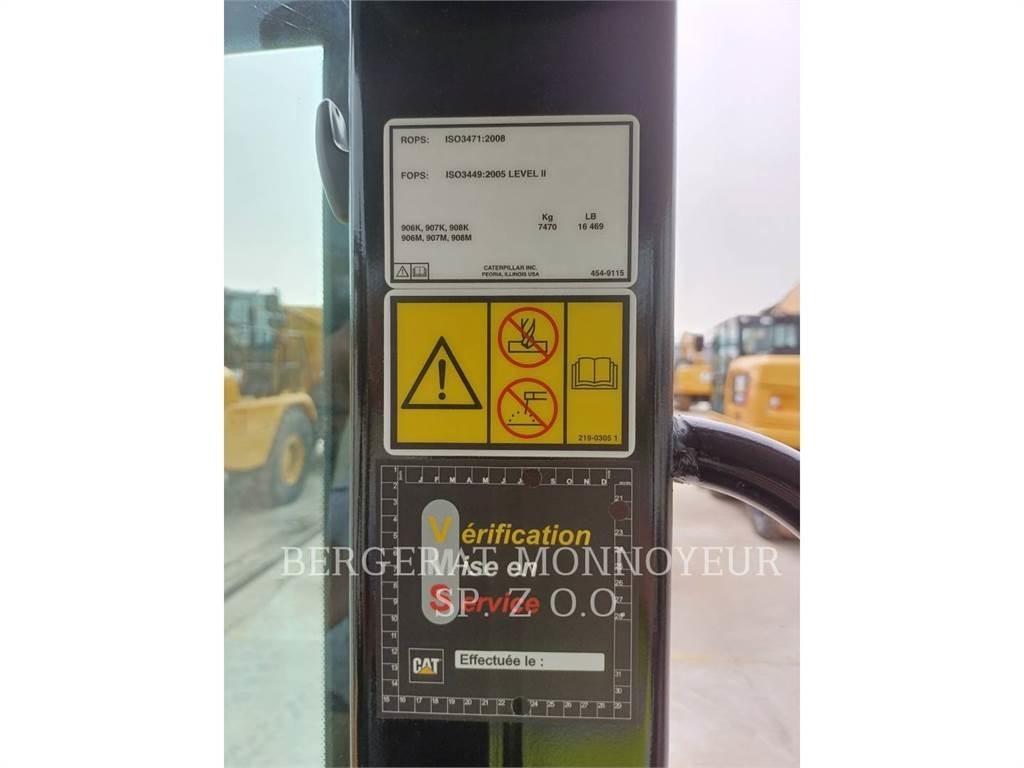 CAT 906M Gumikerekes homlokrakodók