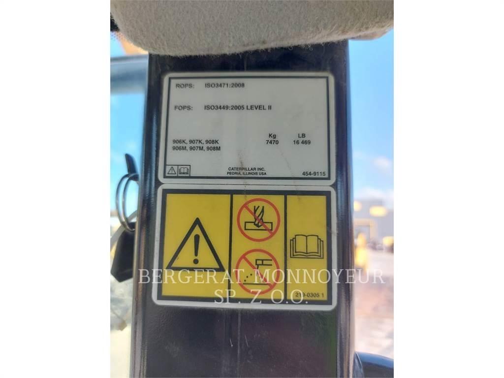 CAT 906M Gumikerekes homlokrakodók