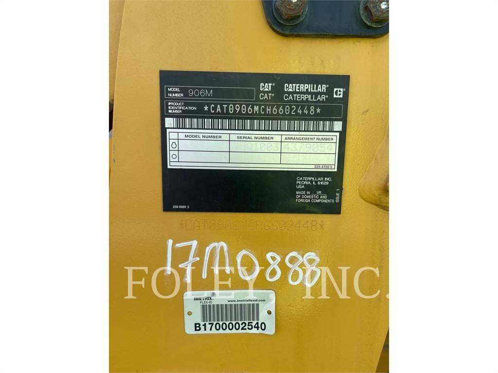 CAT 906M Gumikerekes homlokrakodók