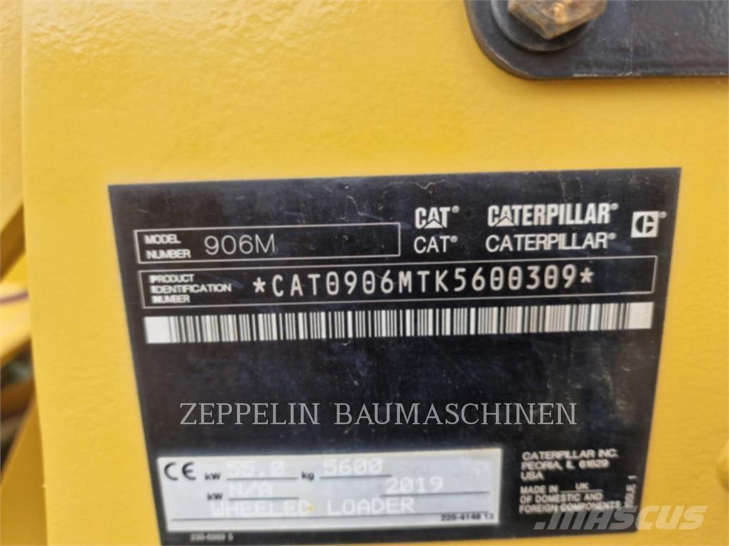 CAT 906M Gumikerekes homlokrakodók