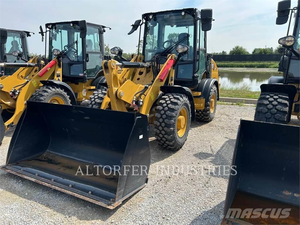 CAT 907-14 Gumikerekes homlokrakodók