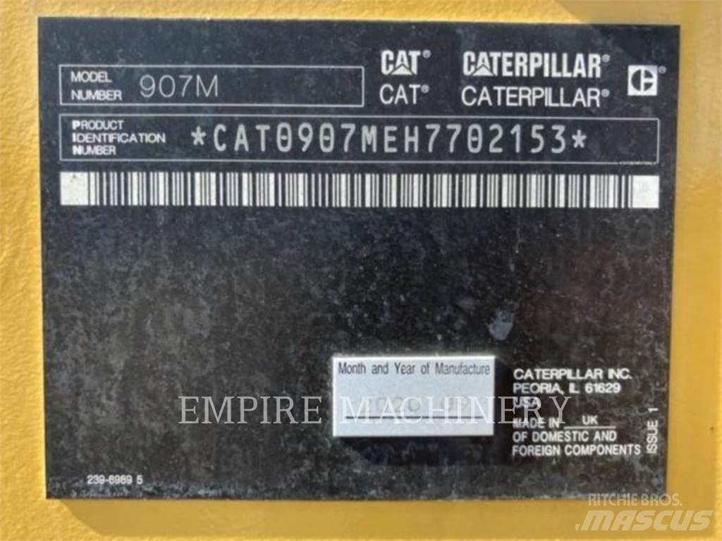 CAT 907M Gumikerekes homlokrakodók