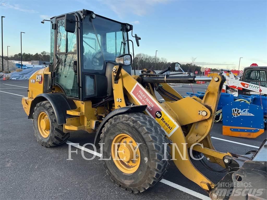 CAT 907M Gumikerekes homlokrakodók