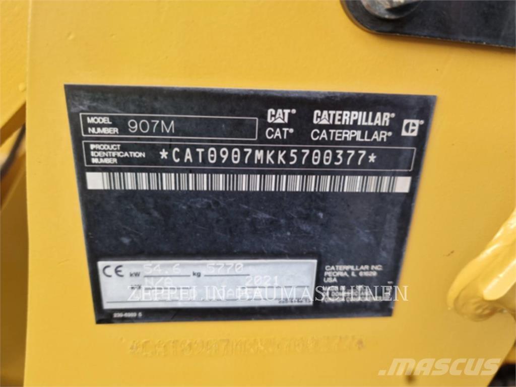 CAT 907M Gumikerekes homlokrakodók
