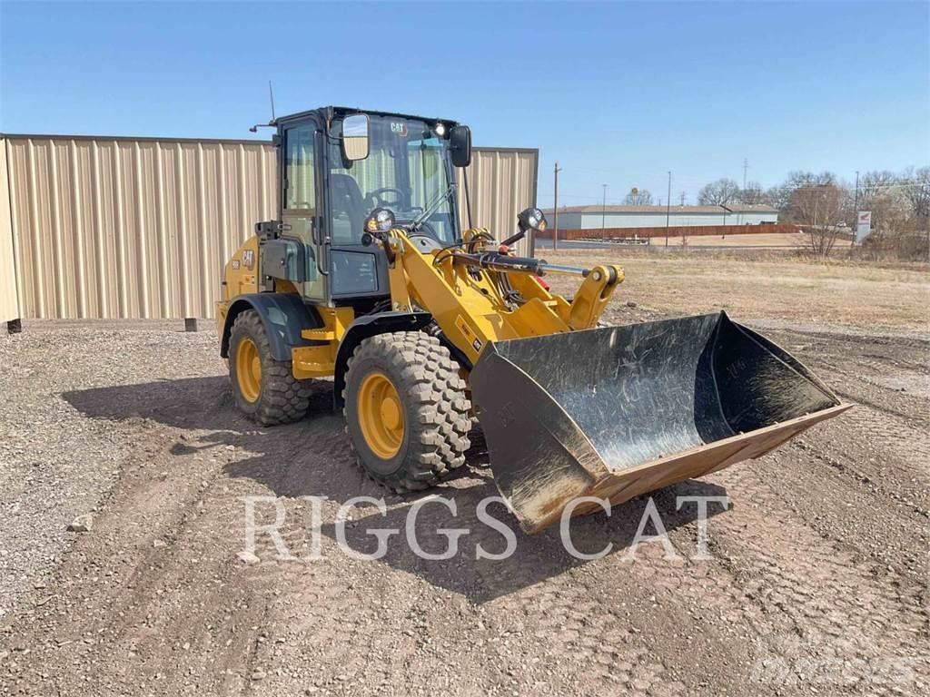 CAT 908 Gumikerekes homlokrakodók