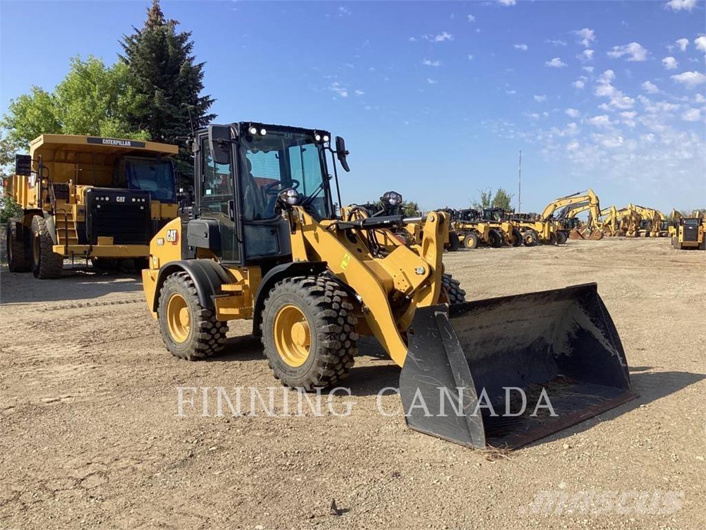 CAT 908 Gumikerekes homlokrakodók