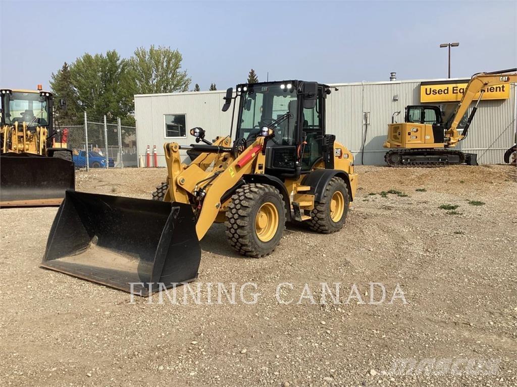 CAT 908 Gumikerekes homlokrakodók