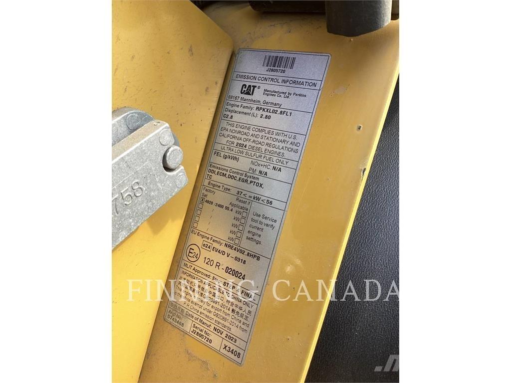 CAT 908 Gumikerekes homlokrakodók