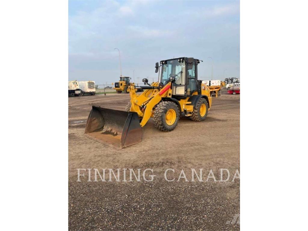 CAT 908 Gumikerekes homlokrakodók