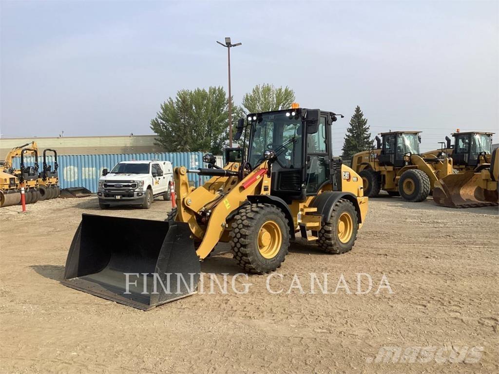 CAT 908 Gumikerekes homlokrakodók