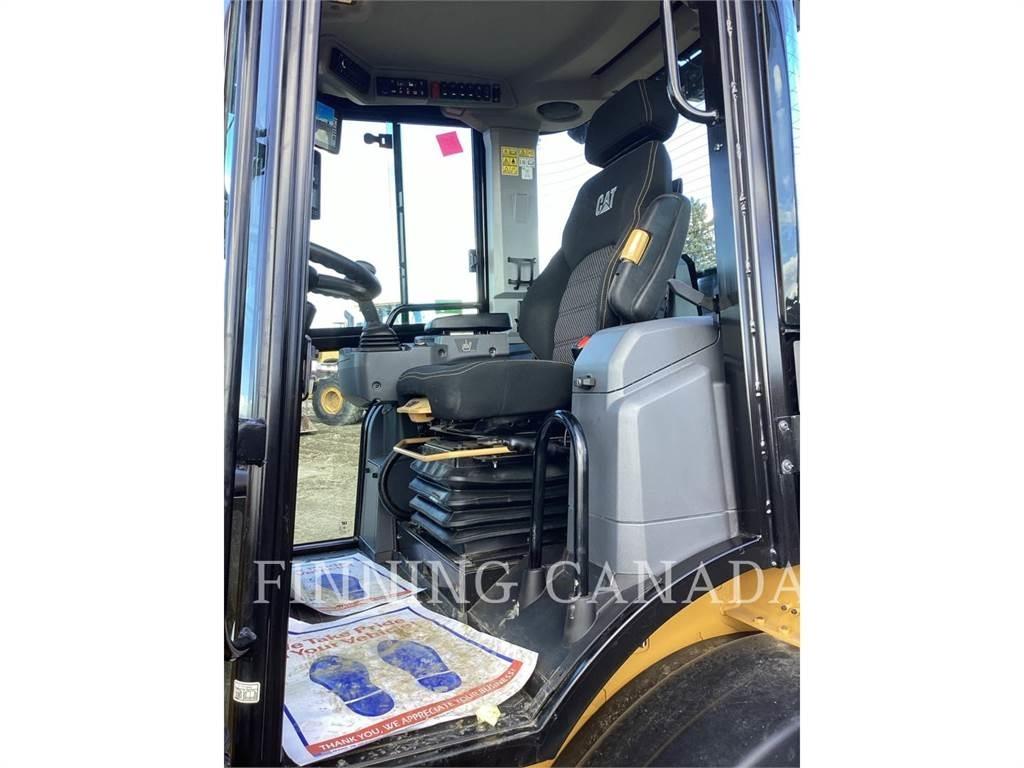 CAT 908-14 Gumikerekes homlokrakodók