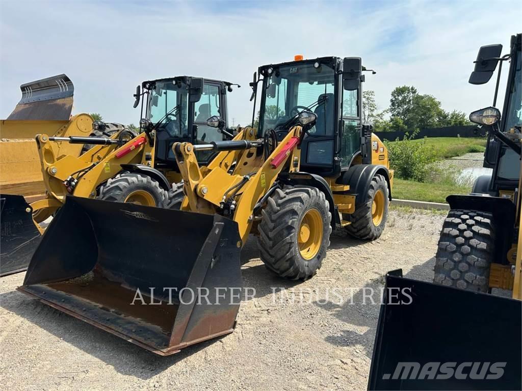 CAT 908-14 Gumikerekes homlokrakodók