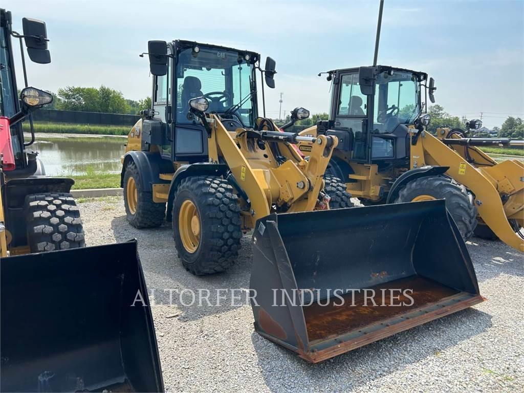 CAT 908-14 Gumikerekes homlokrakodók