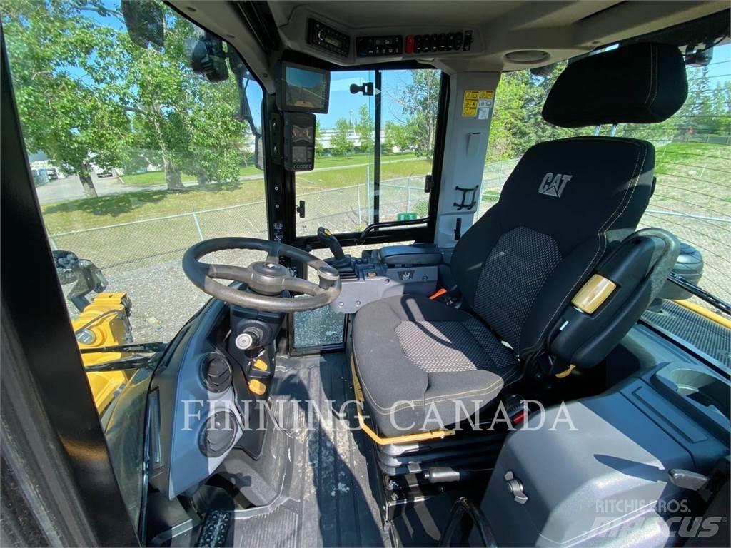 CAT 908-14 Gumikerekes homlokrakodók
