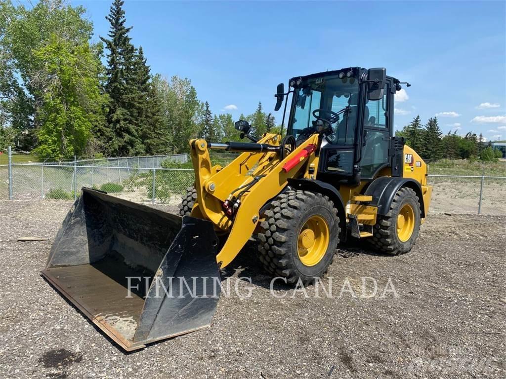 CAT 908-14 Gumikerekes homlokrakodók
