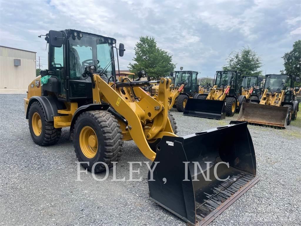 CAT 908-14 Gumikerekes homlokrakodók