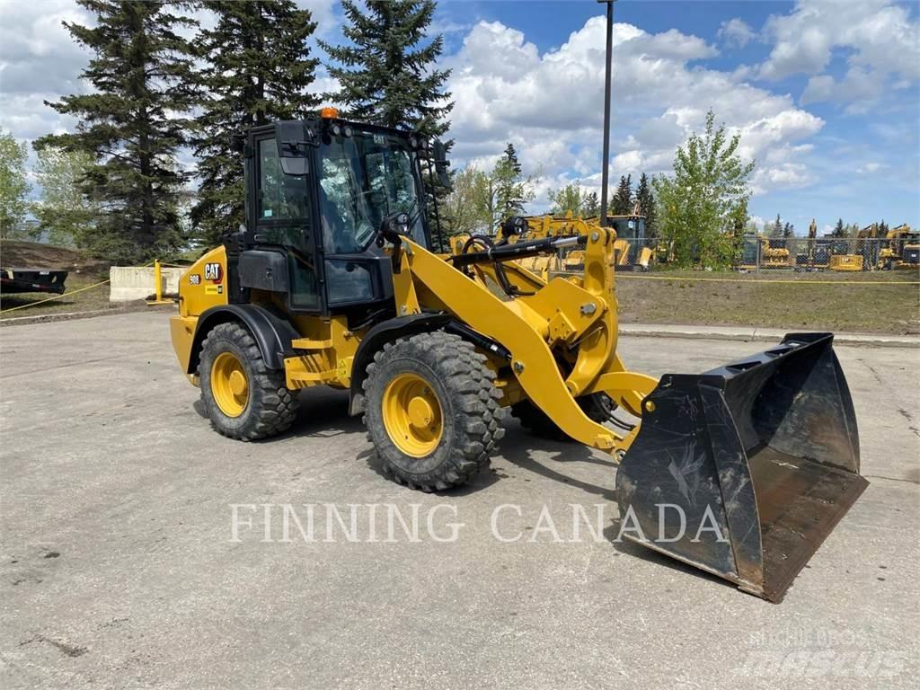 CAT 908-14 Gumikerekes homlokrakodók