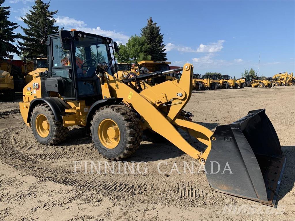 CAT 908-14 Gumikerekes homlokrakodók