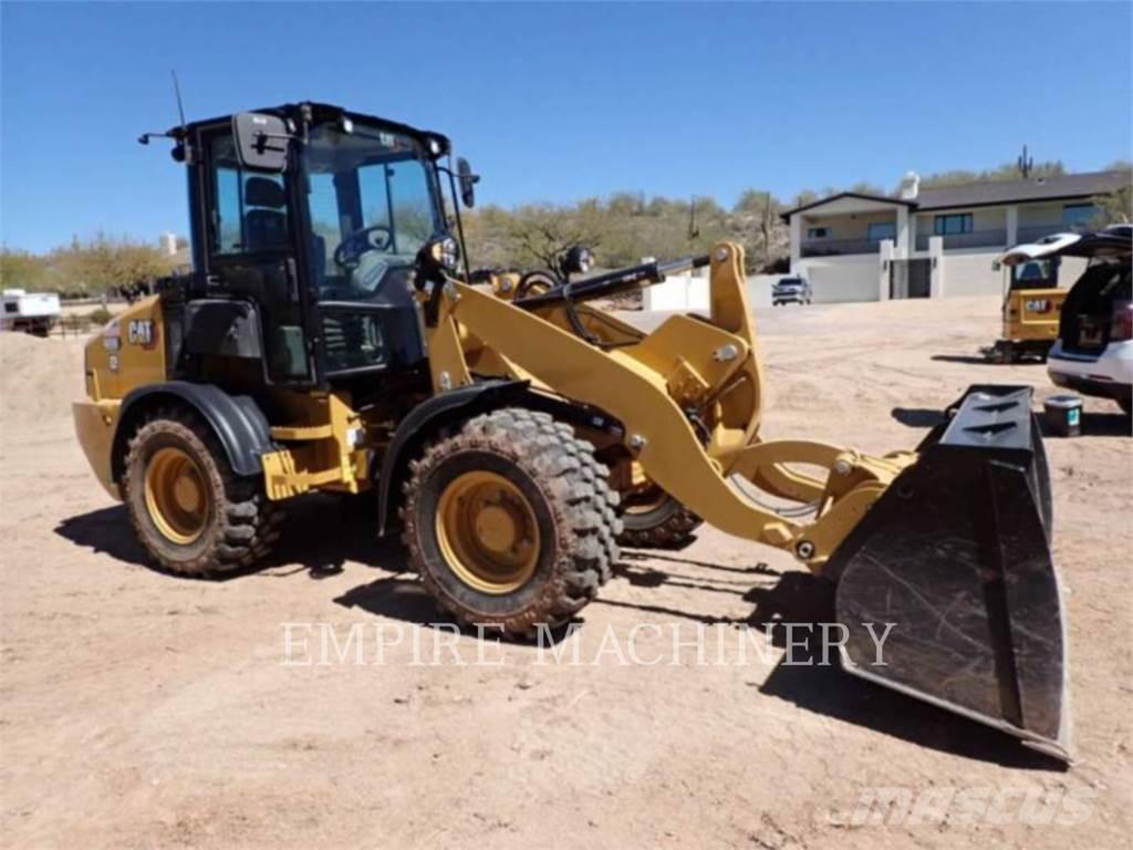 CAT 908-14 CA Gumikerekes homlokrakodók