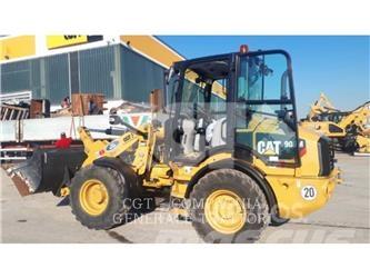 CAT 908 M Gumikerekes homlokrakodók