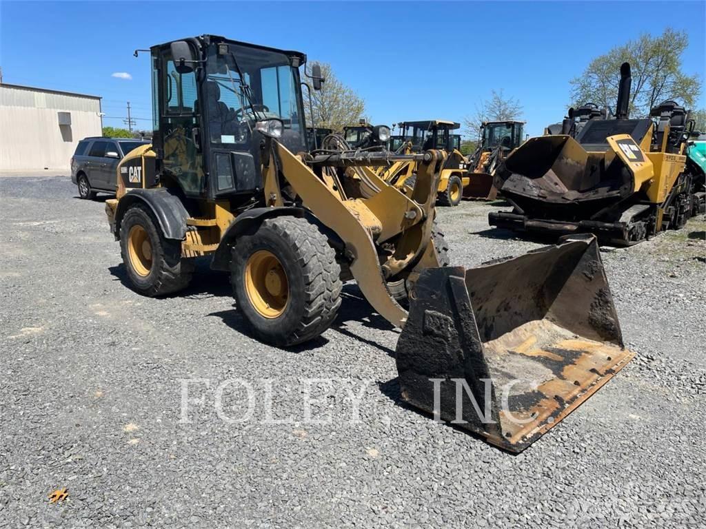 CAT 908H2 Gumikerekes homlokrakodók