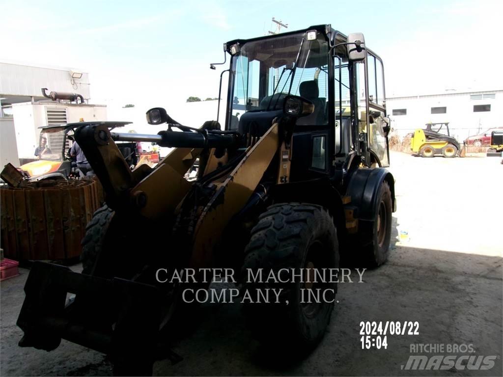 CAT 908H2 Gumikerekes homlokrakodók