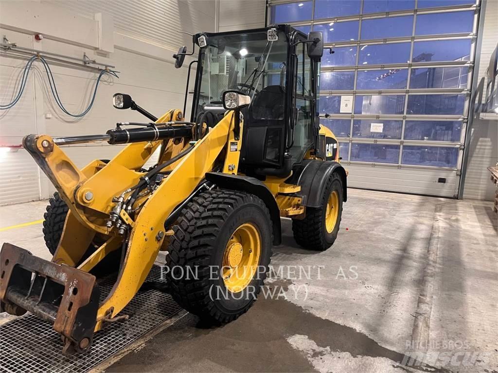 CAT 908H2 Gumikerekes homlokrakodók