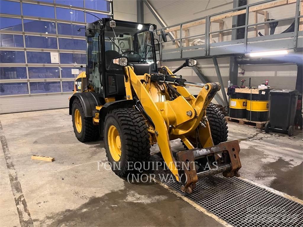 CAT 908H2 Gumikerekes homlokrakodók