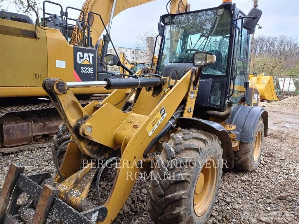 CAT 908H2 Gumikerekes homlokrakodók
