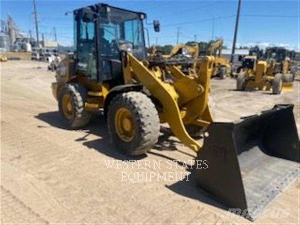 CAT 908H2 Gumikerekes homlokrakodók