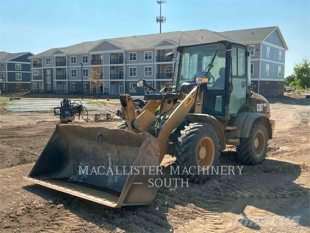 CAT 908H2 Gumikerekes homlokrakodók