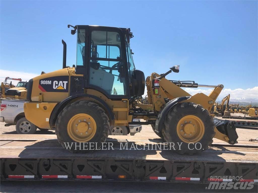 CAT 908M Gumikerekes homlokrakodók