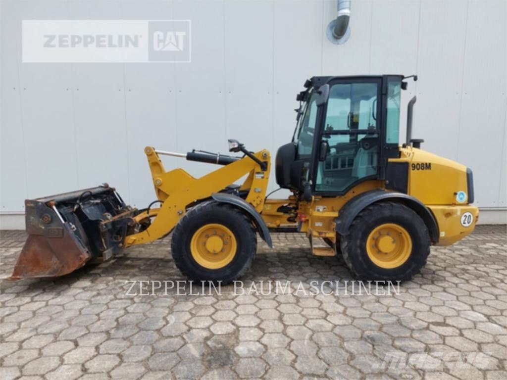 CAT 908M Gumikerekes homlokrakodók