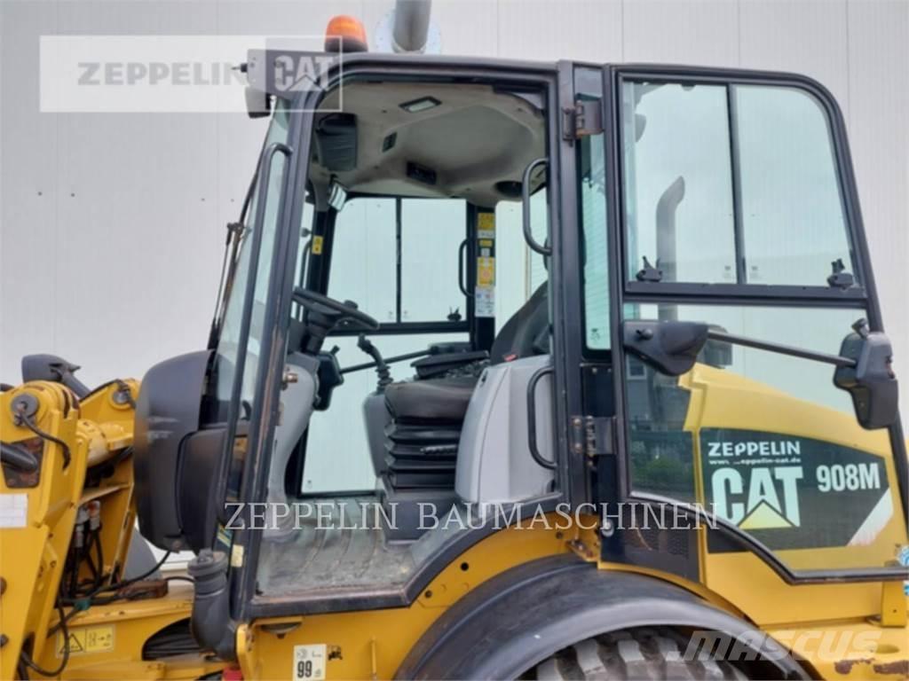 CAT 908M Gumikerekes homlokrakodók