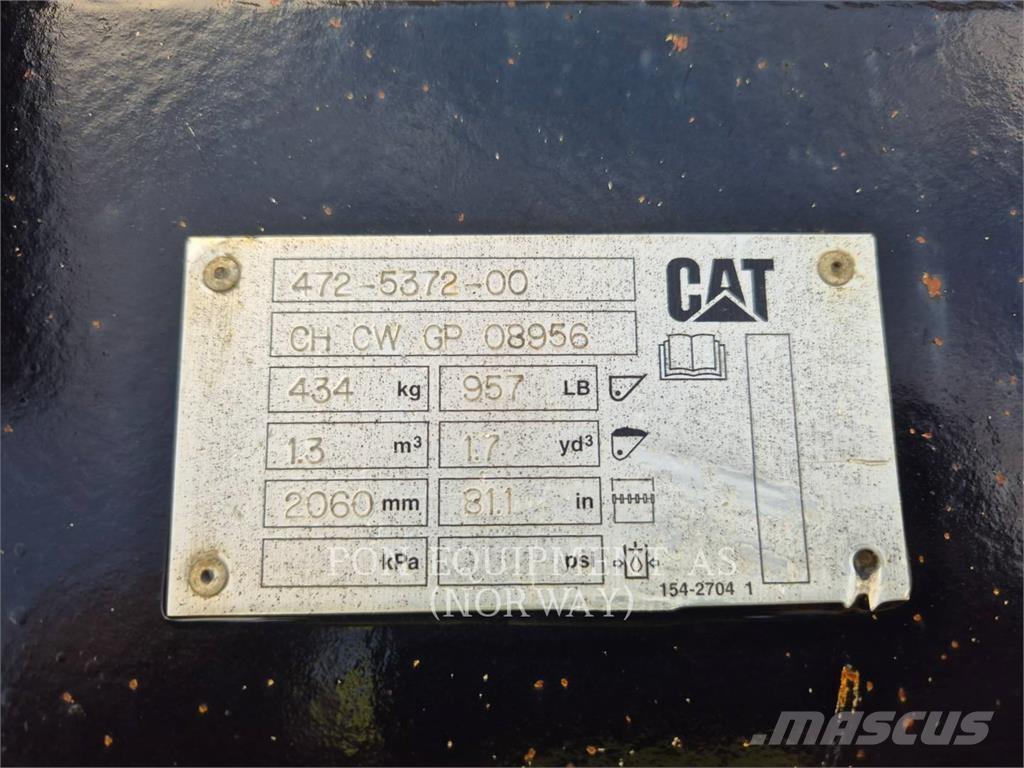 CAT 908M Gumikerekes homlokrakodók