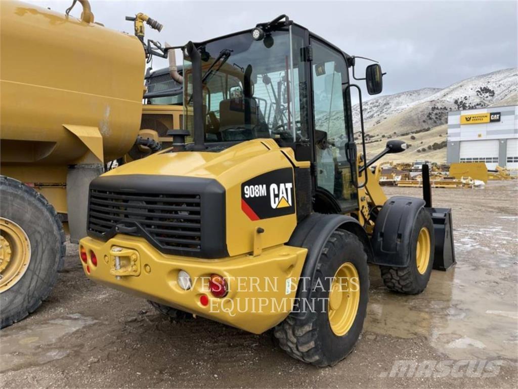 CAT 908M Gumikerekes homlokrakodók