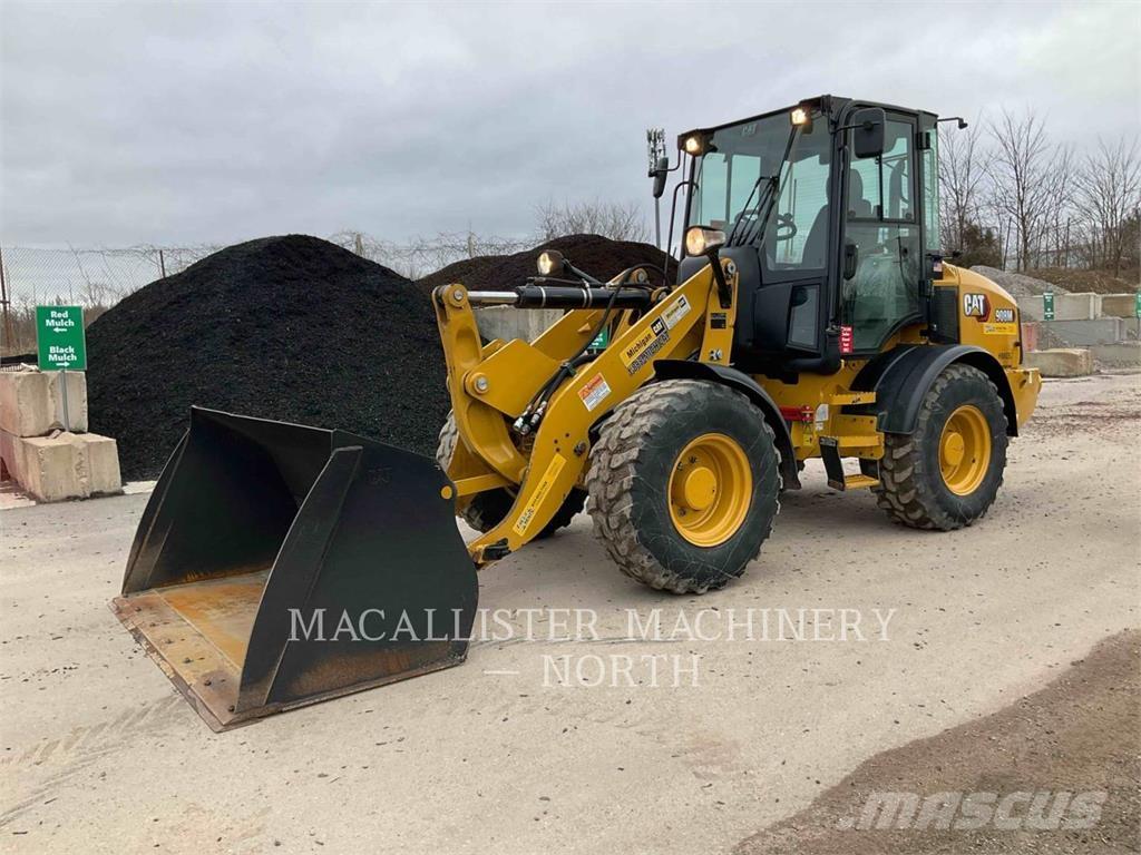 CAT 908M ARW Gumikerekes homlokrakodók