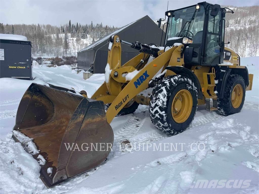 CAT 910M HL Gumikerekes homlokrakodók