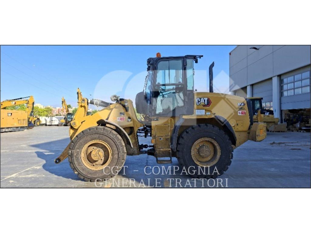 CAT 914 Gumikerekes homlokrakodók