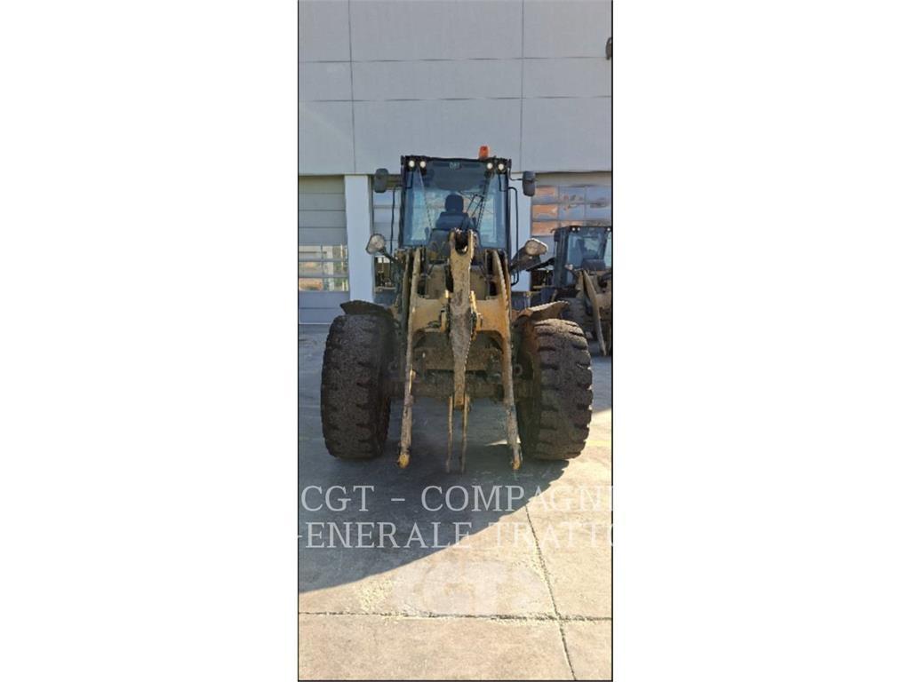 CAT 914 Gumikerekes homlokrakodók